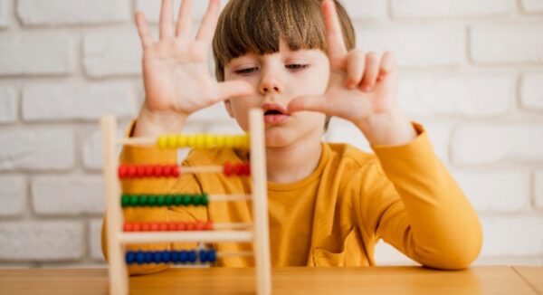 Introducción a la neurolingüística infantil